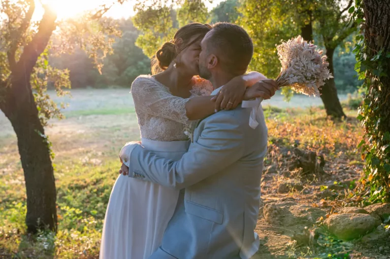 Photographie mariage naturelle Provence